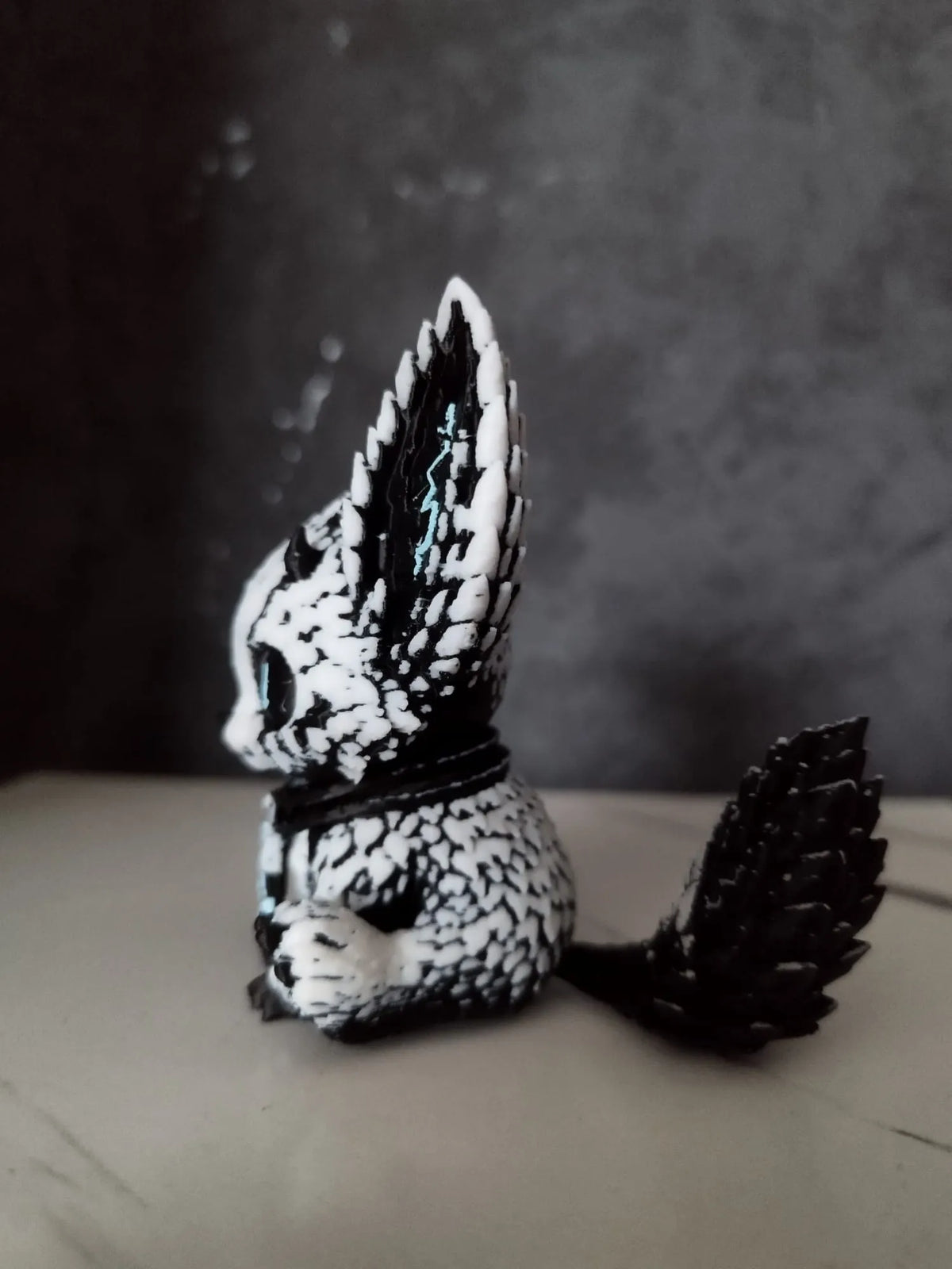 Runefox | Figurină 3D Vulpe Mistică Runică