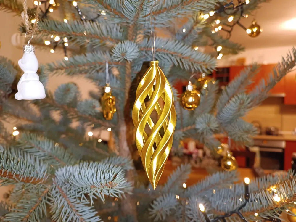 GoldenTwist | Ornament Elegat 3D Tip Țurțur Spiralat