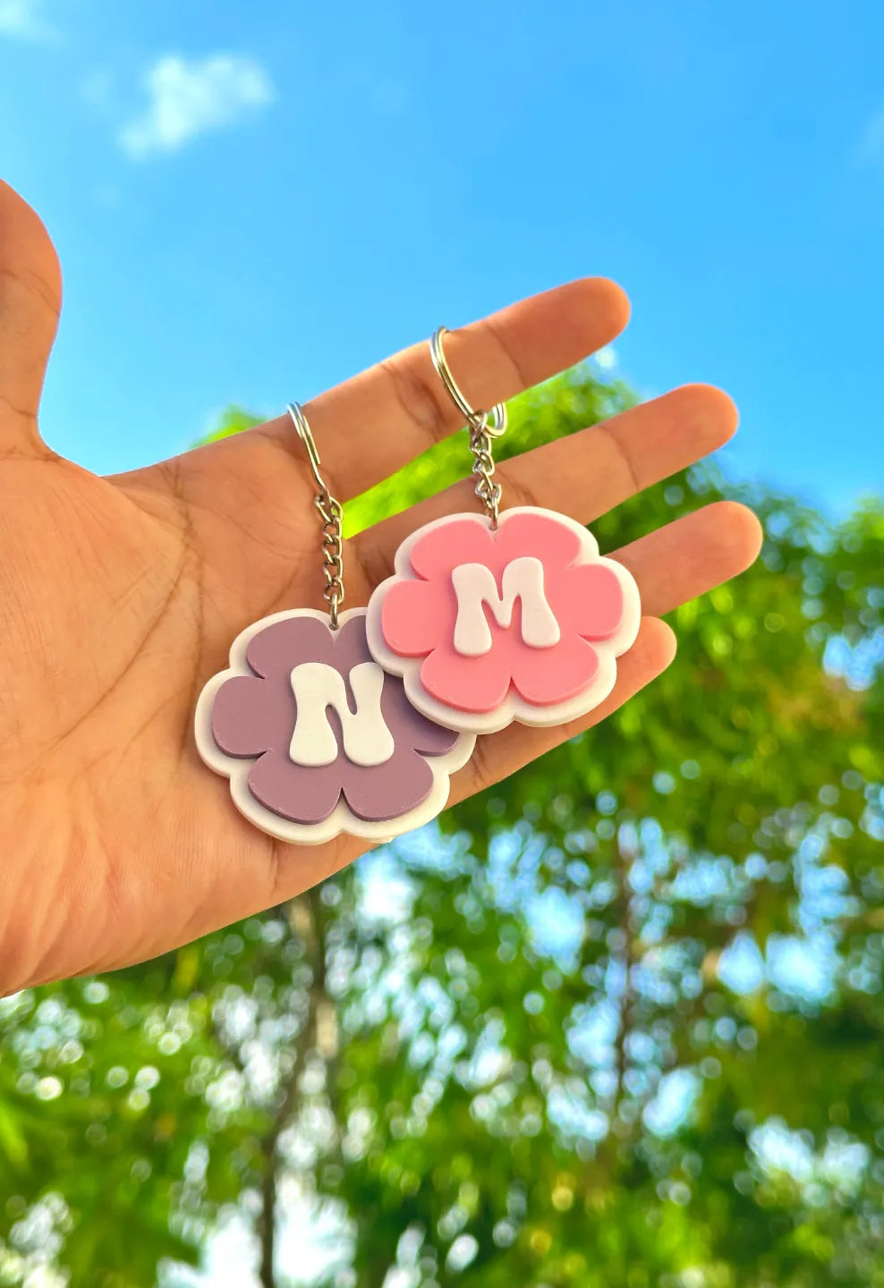 Set Brelocuri 3D cu Inițiale și Margine în Formă de Floare „Custom Letter Flower Keychains”