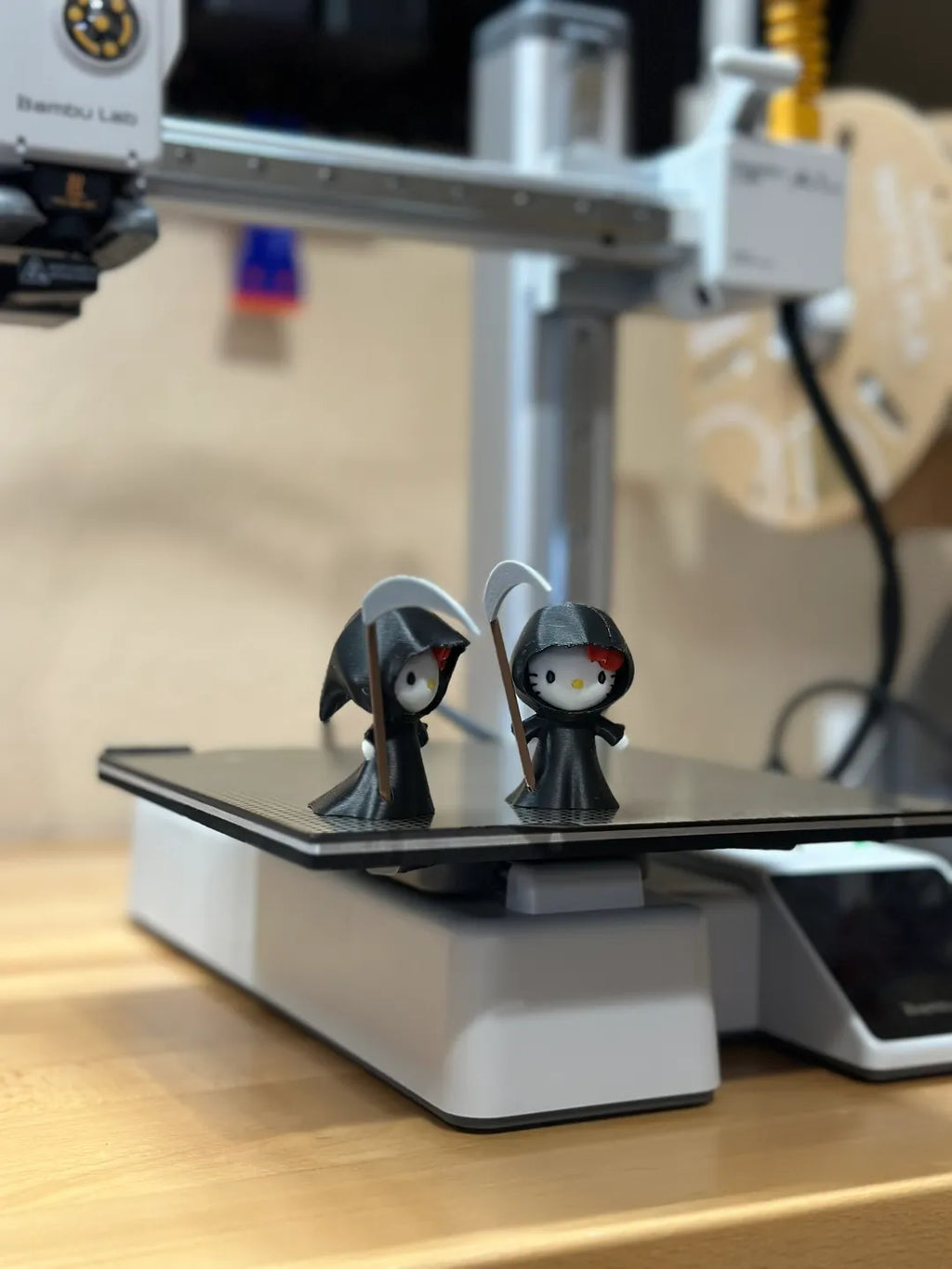 Set Figurine 3D Pisicuță Cosmar / Îngerul Morții „Grim Reaper Kitty Set”