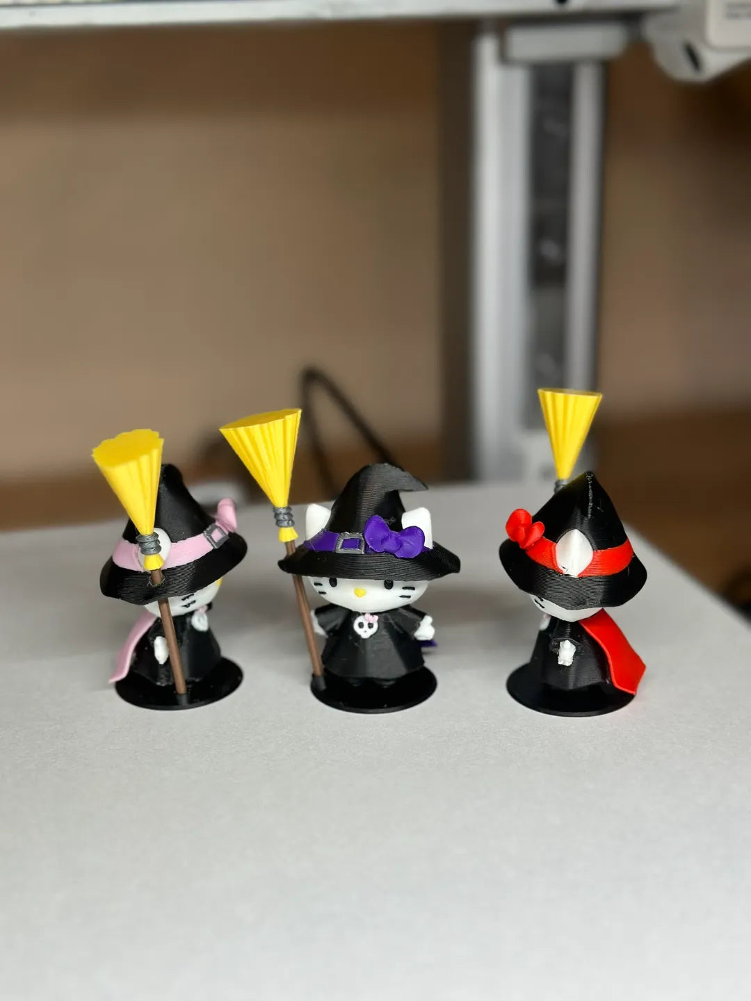 Set Figurine 3D Vrăjitoare Hello Kitty „Witch Kitty Set”