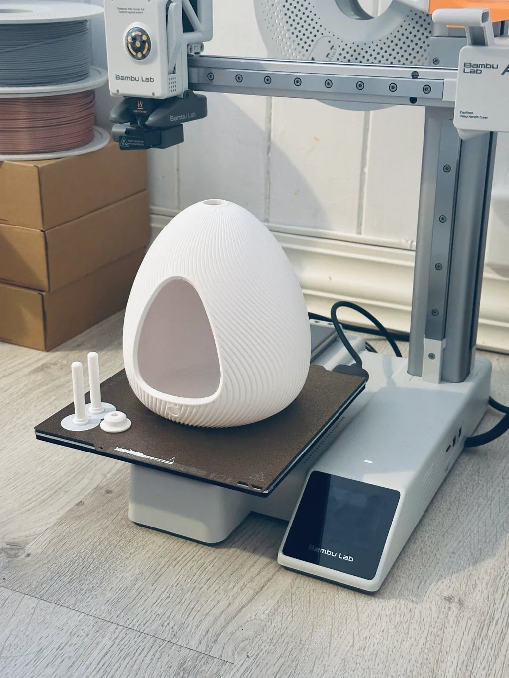 Hrănitoare Minimalistă „DropNest” 3D