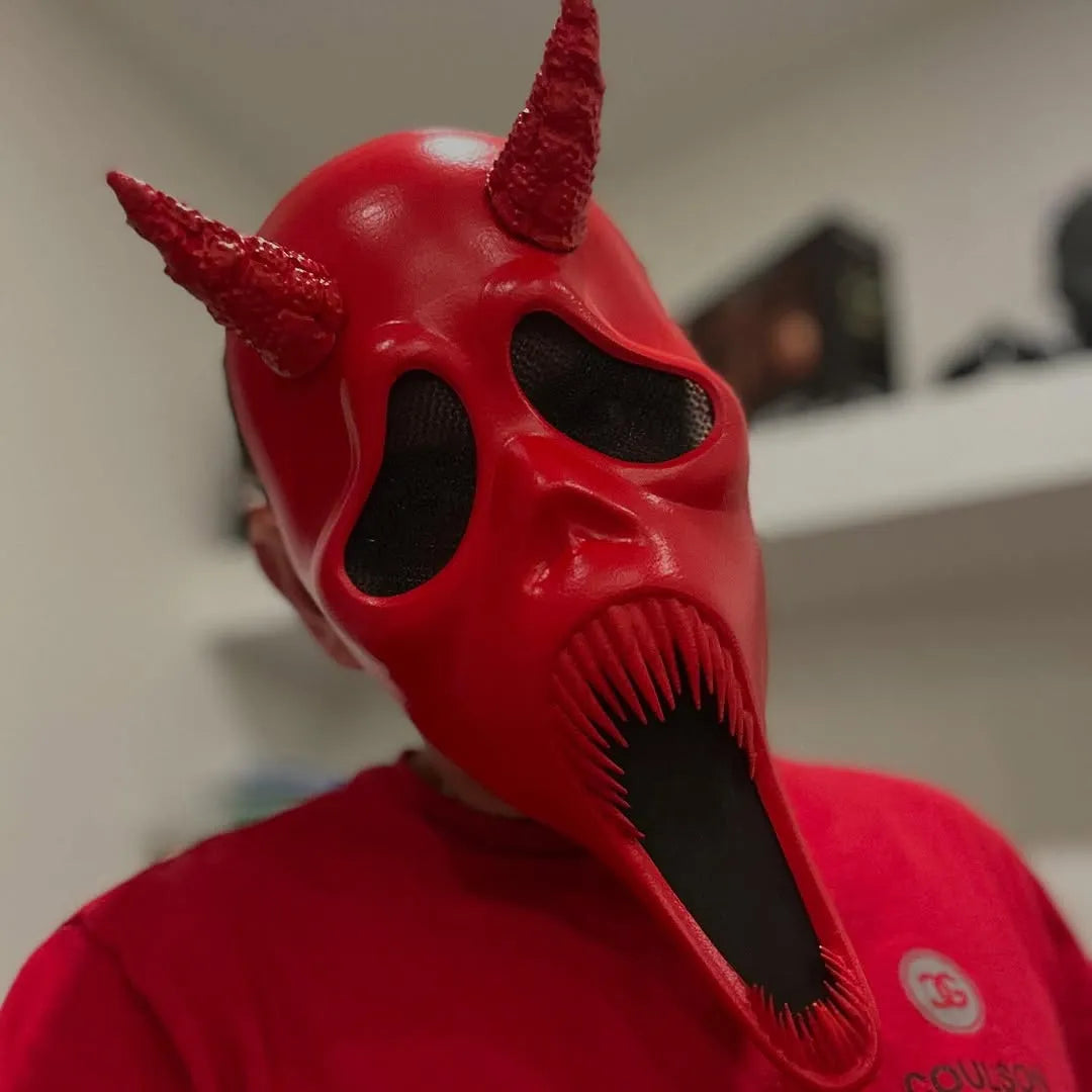 Mască Diavol Screaming Ghostface cu Coarne „Devil Scream Mask” 3D