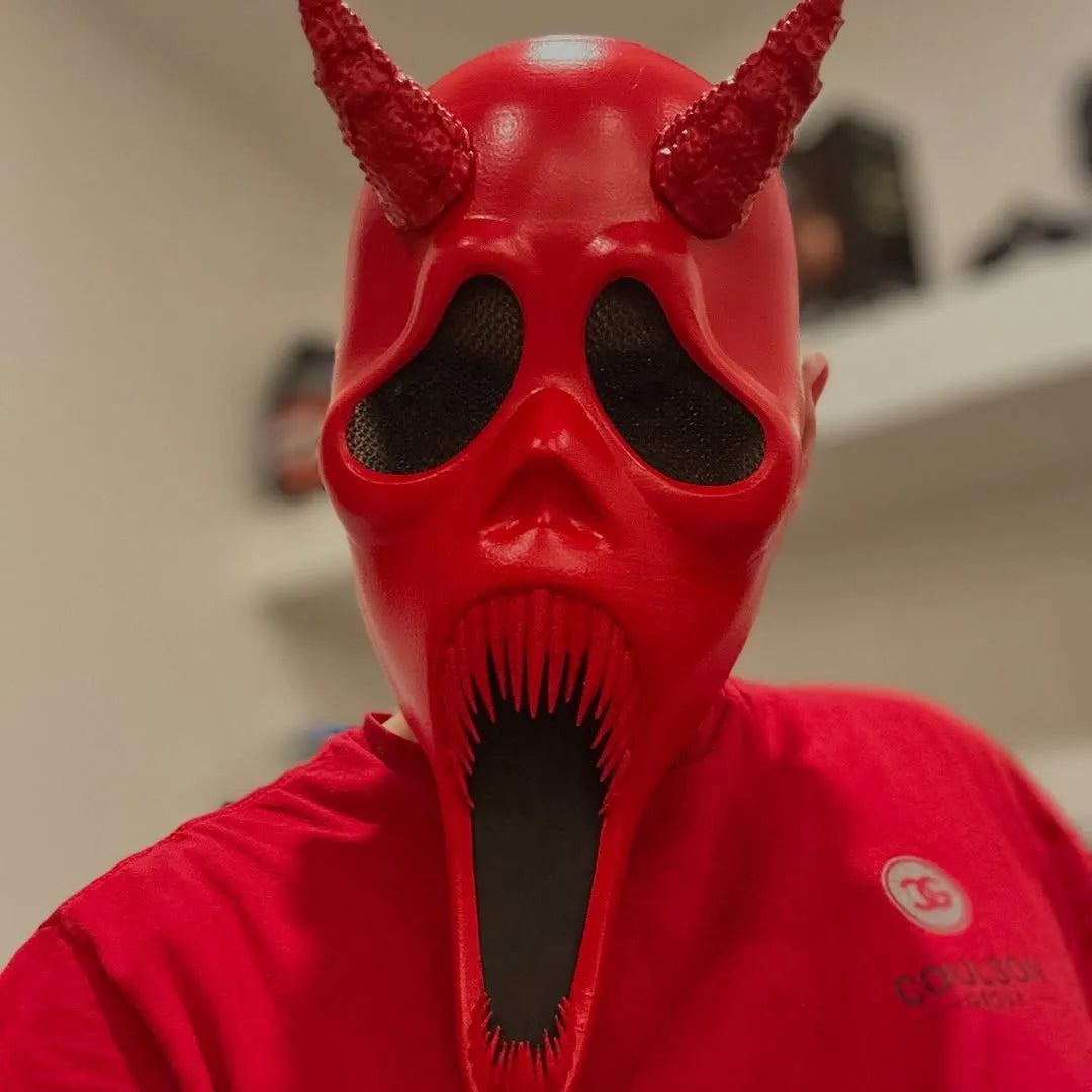 Mască Diavol Screaming Ghostface cu Coarne „Devil Scream Mask” 3D