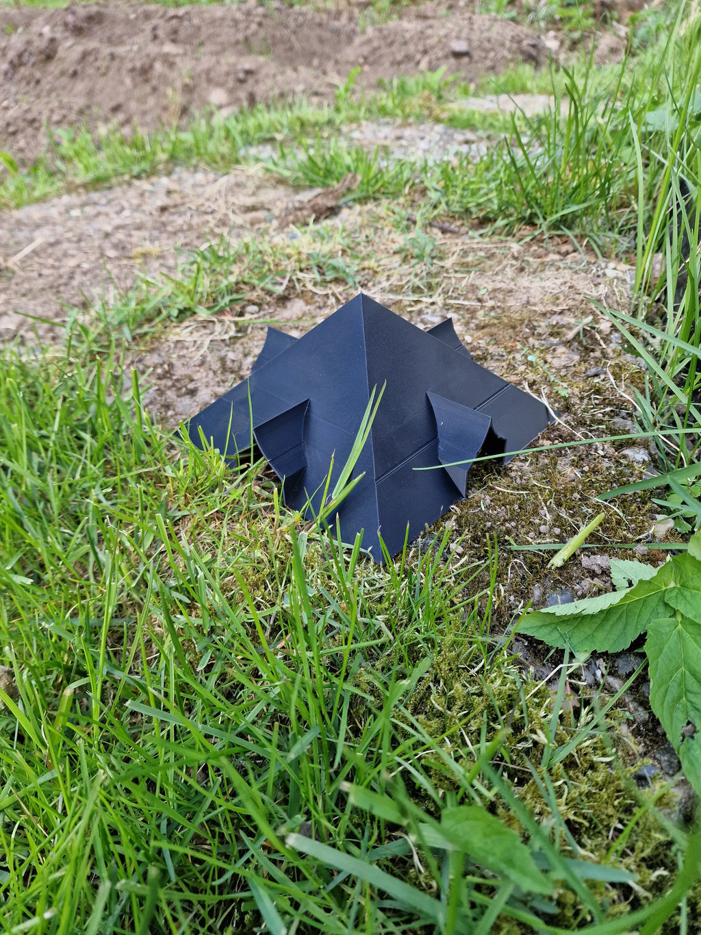 Capcană de Grădină „Slug Trap” 3D