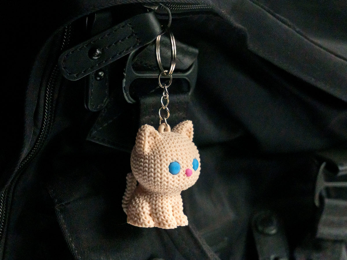 KnitCat Key | Breloc 3D Pisicuță Împletită