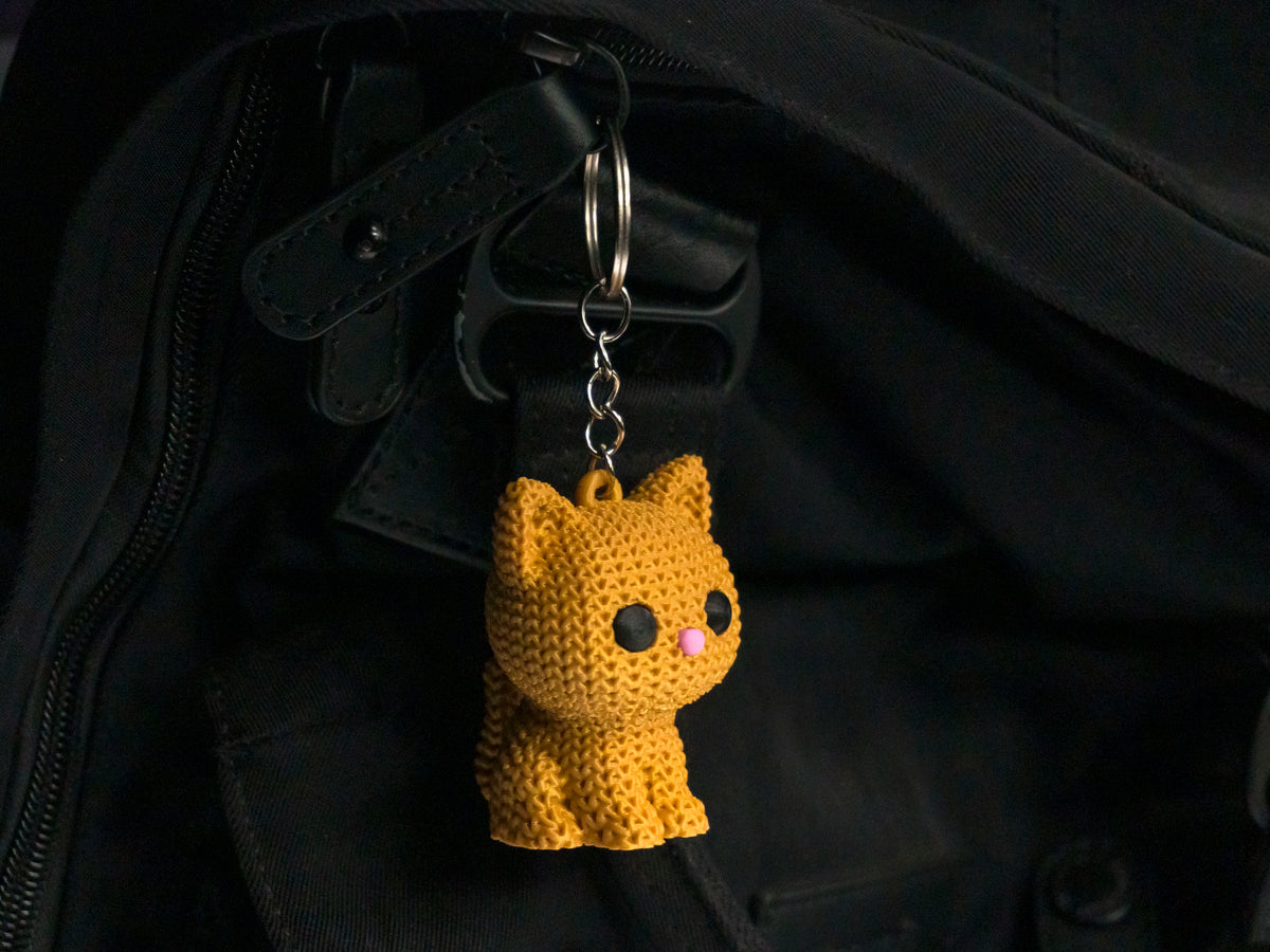 KnitCat Key | Breloc 3D Pisicuță Împletită