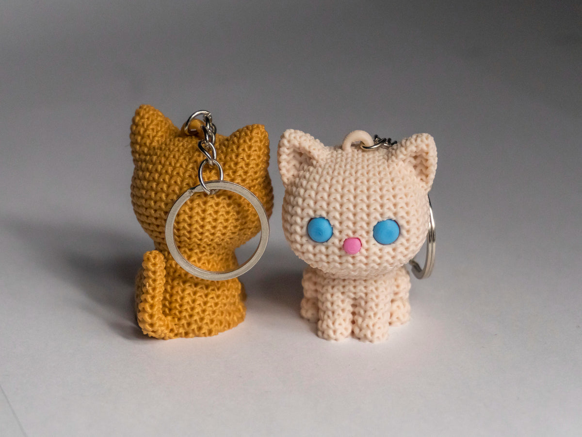 KnitCat Key | Breloc 3D Pisicuță Împletită