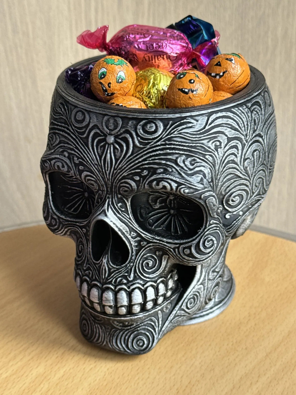 Bol Decorativ Craniu Ornamental / Ghiveci „FiligreeSkullBowl” 3D
