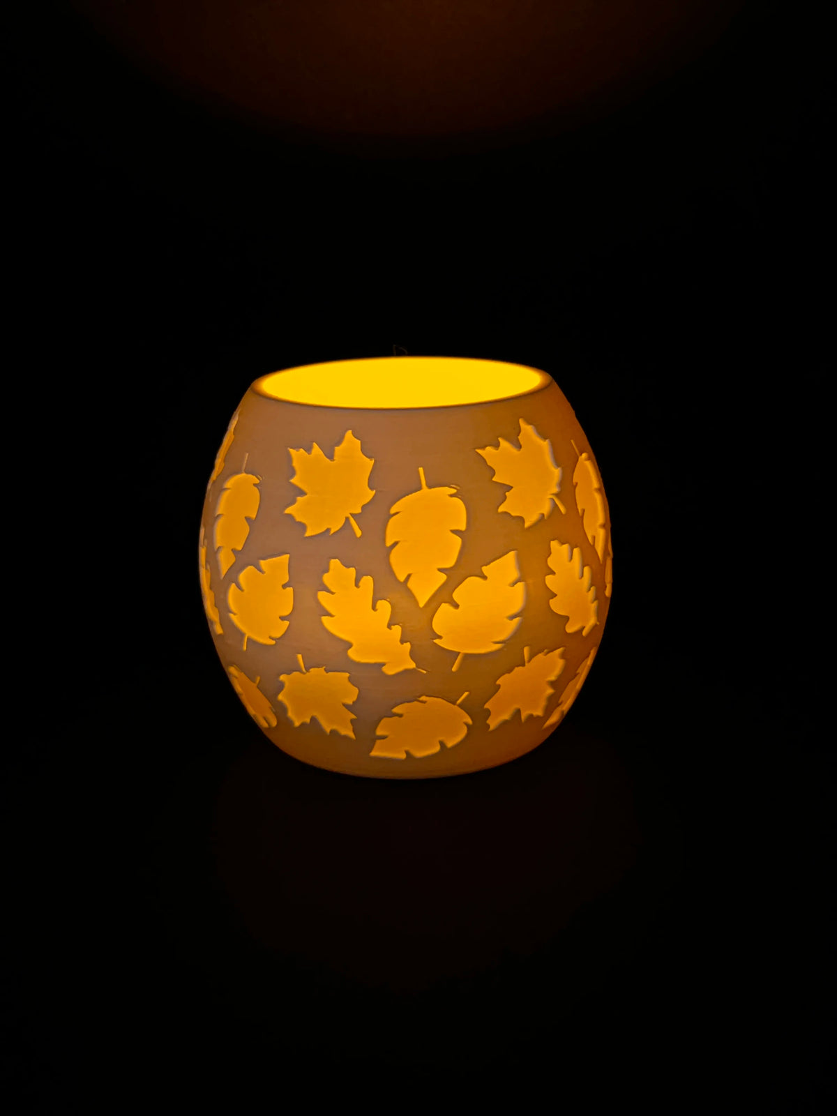 Suport Lumânare Decorativ cu Frunze Decupate „LeafGlow” 3D