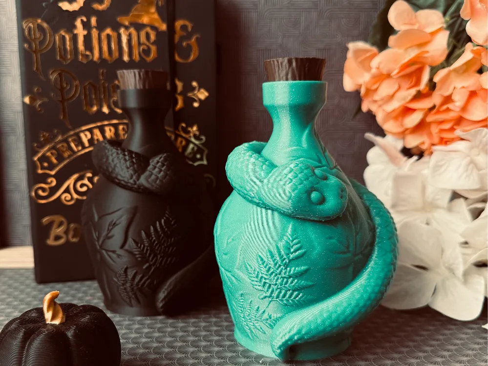 Sticluță Decorativă cu Șarpe încolăcit „SerpentPotion” 3D
