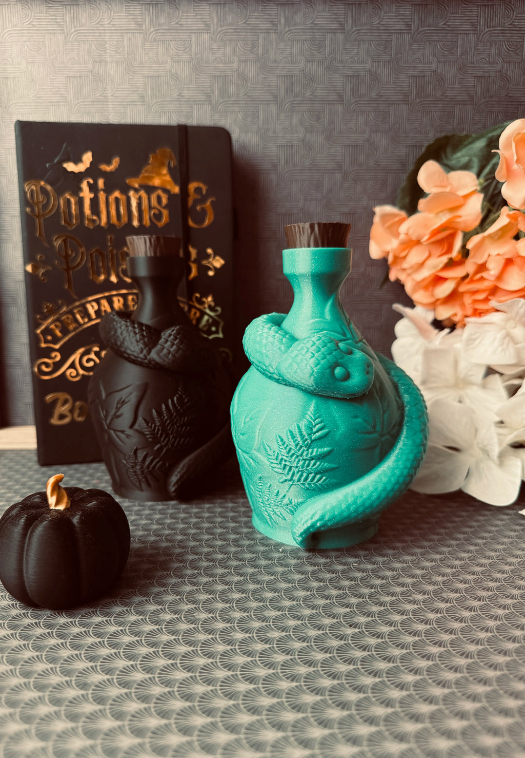 Sticluță Decorativă cu Șarpe încolăcit „SerpentPotion” 3D