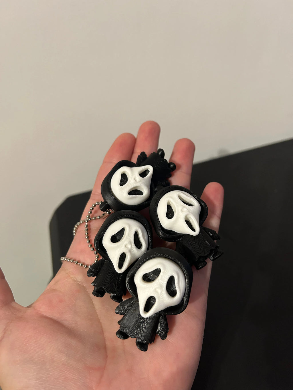Breloc / Mini-Figurină Ghostface „SerpentPotion” / „ScreamGhost” 3D