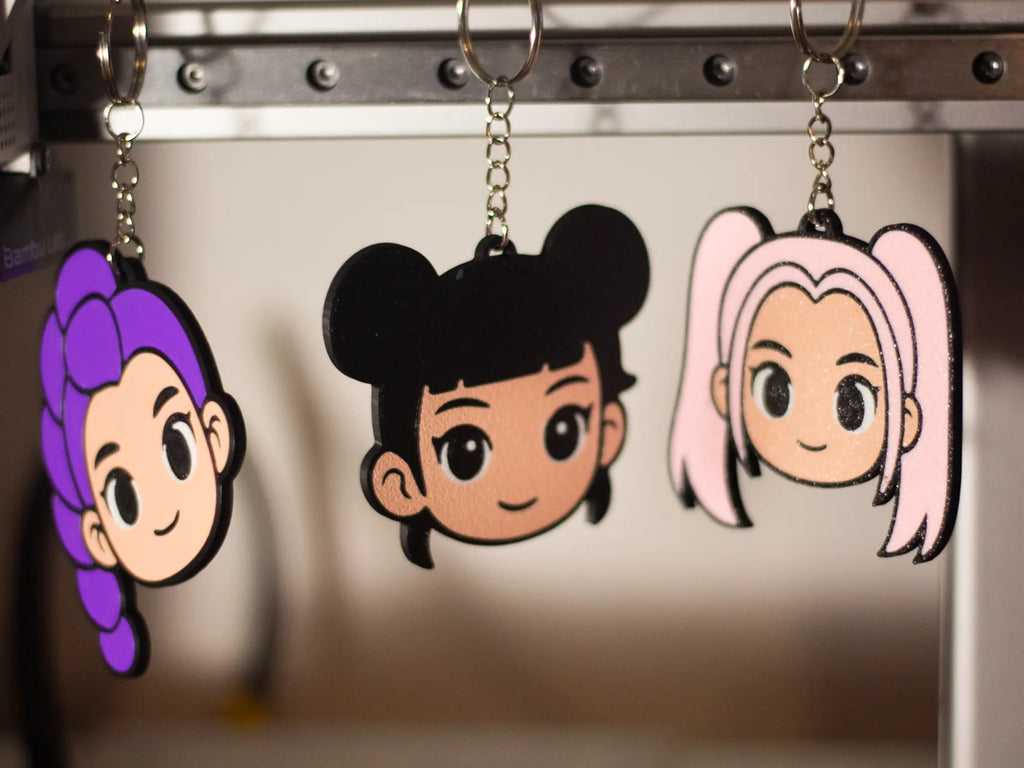 Set Brelocuri 3D cu Personaje Chibi și Coafuri Colorate „Chibi Anime Hair Keychains” 3D