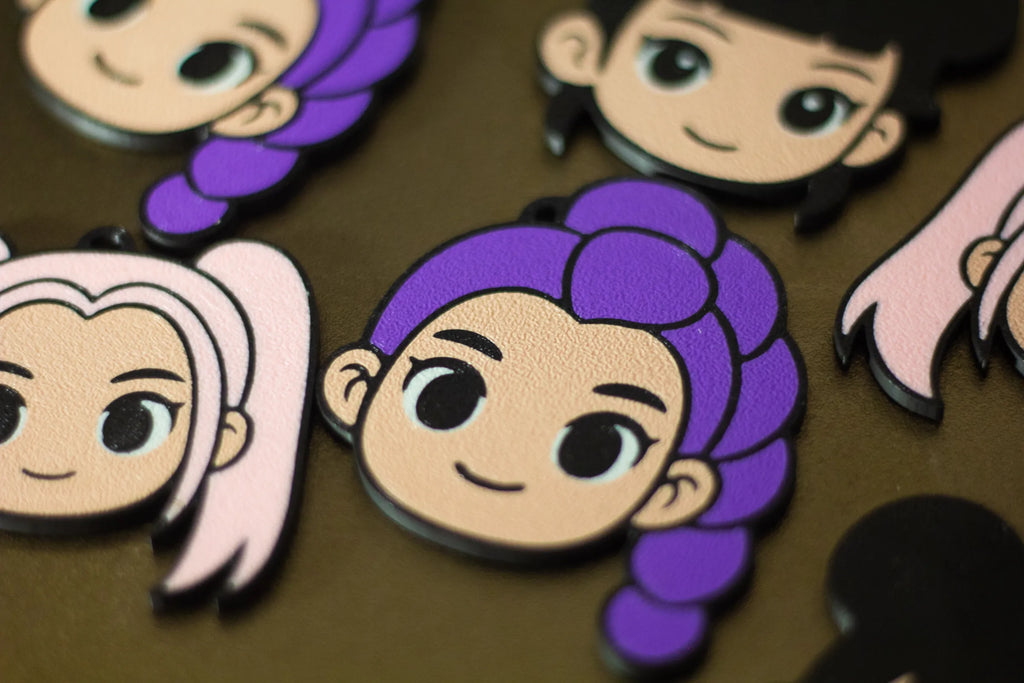 Set Brelocuri 3D cu Personaje Chibi și Coafuri Colorate „Chibi Anime Hair Keychains” 3D