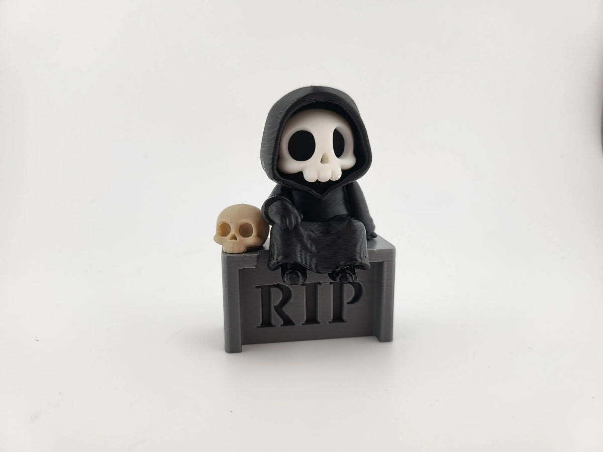 Figurină 3D Grim Reaper pe Piatră Tombatală / Miniatură Tematică cu Schelet