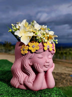 Ghiveci de Flori 3D Față de Fată cu Coroniță Florală „Floral Girl Planter” 3D