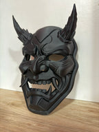 Mastră Demon Hannya / Samurai Oni cu Coarne „Stealth Oni Mask” 3D
