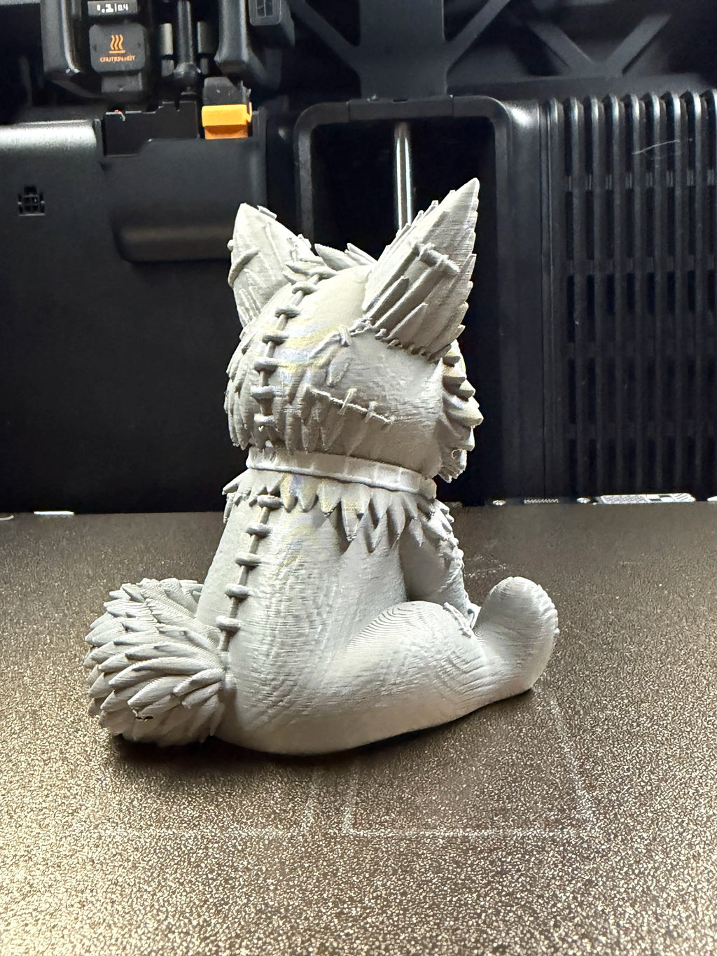 Figurină 3D Lup Voodoo / „Between Sweet and Disturbed”